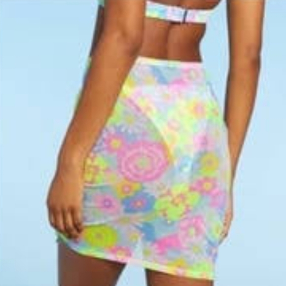 New Xhilaration Floral Swim Xhilaration Tunneled Mesh Cover Up Skirt Large - Picture 3 of 9